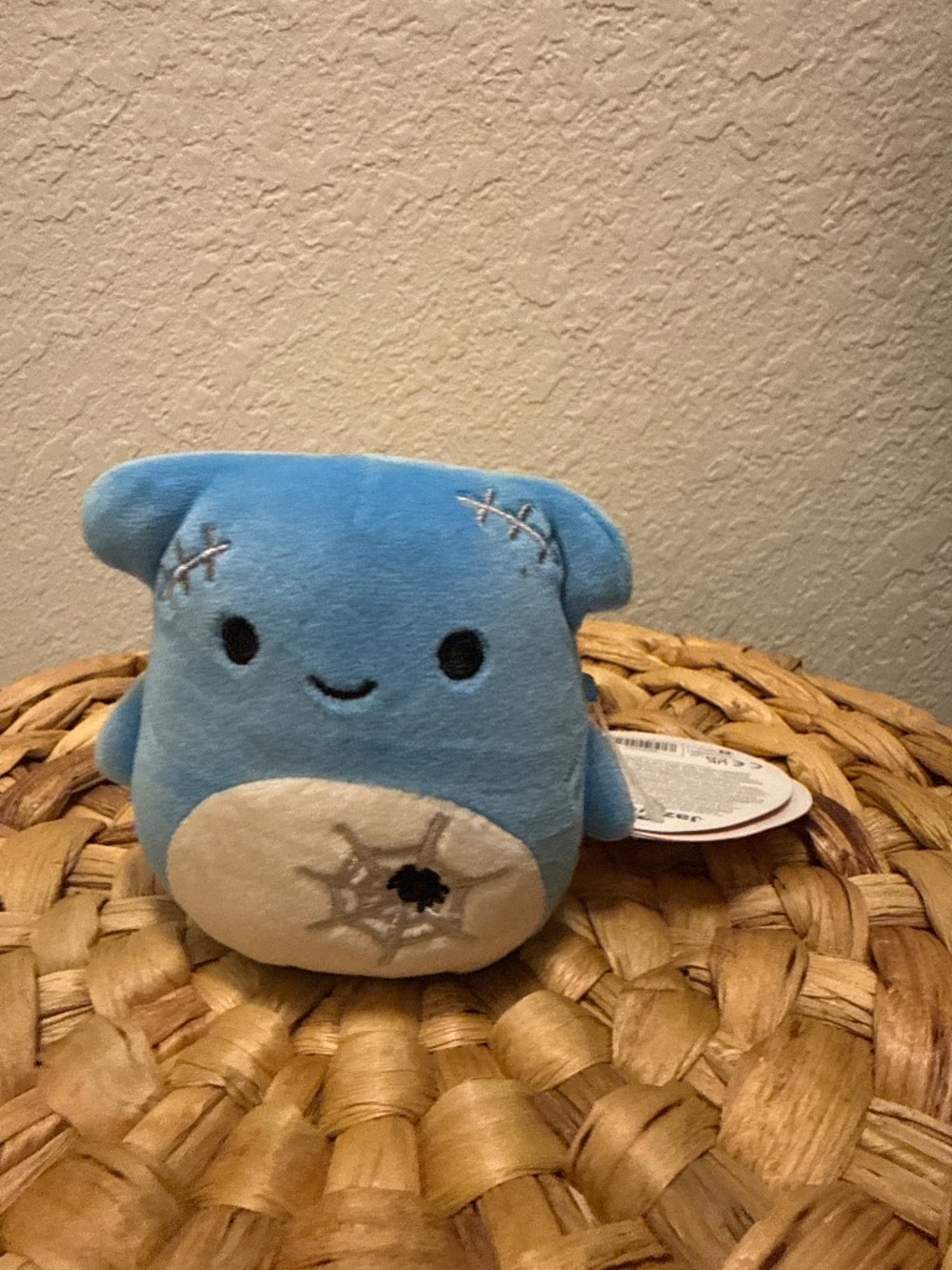 Squishmallows Nitro Plush in Blue with White Belly NWT